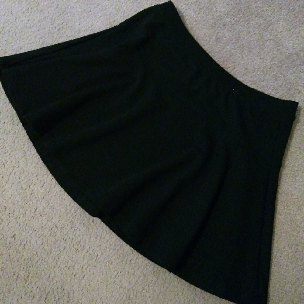 Old Navy Black Skirt